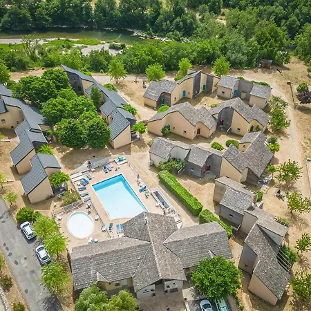 Village De De Blajoux Сasa de vacaciones Quezac (Lozere)